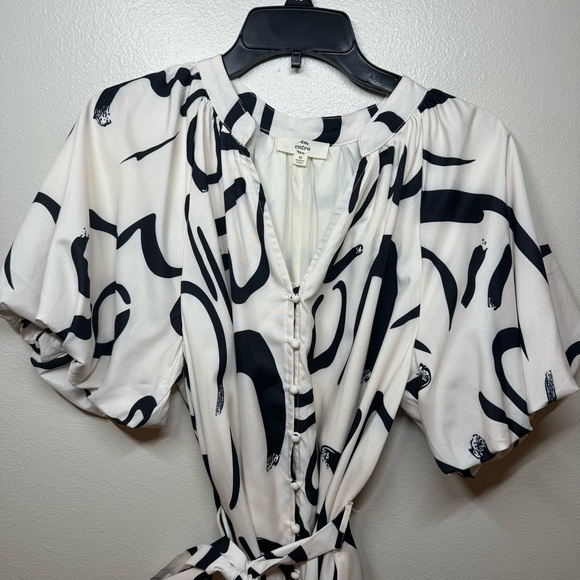 Entro Black and White Abstract Romper - Picture 4 of 9